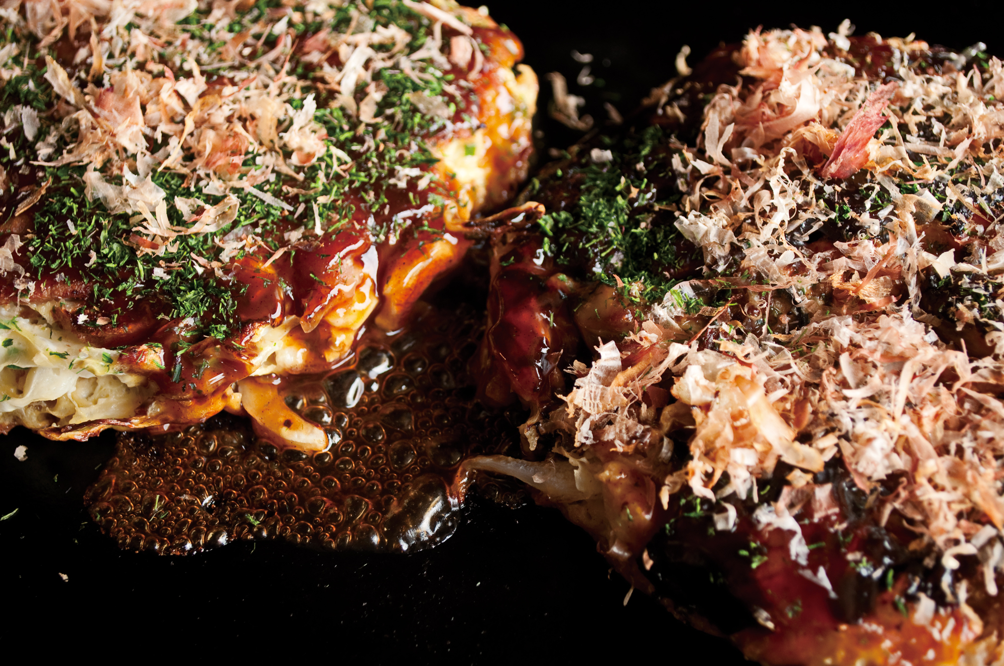 Photography-Food-Okonomiyaki-cooking-Kieko-Asai-Mizuho